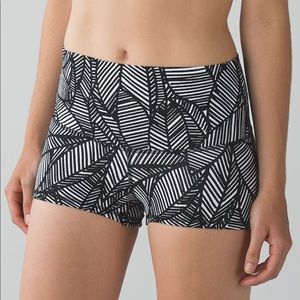Lululemon Boogie Shorts (Roll Down)